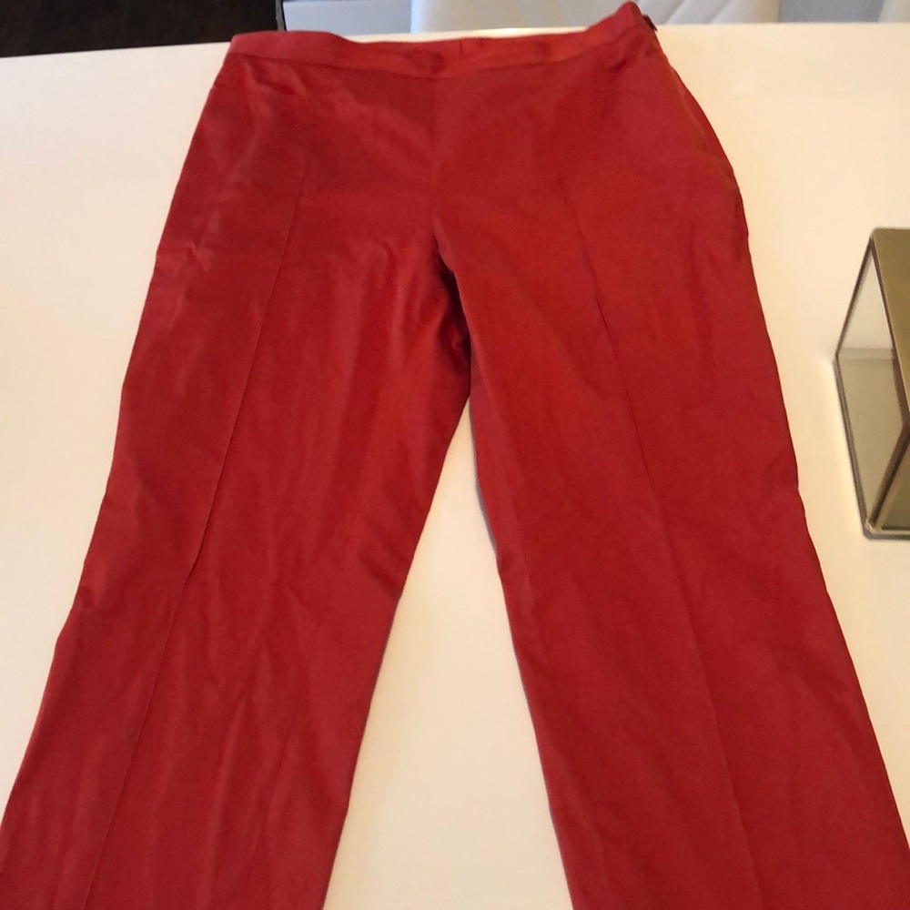 Akris Red 3/4 length pants slim size 6